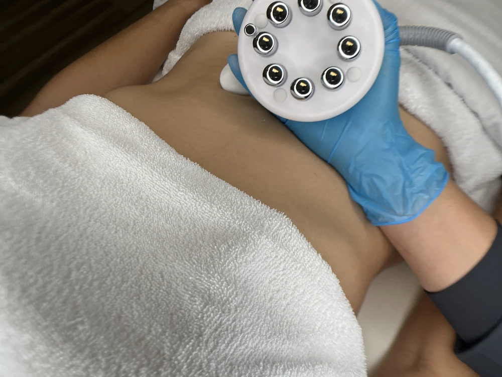 Body contouring treatment at Bambu Recovery